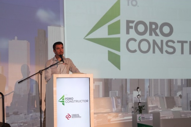 INSTALADO EN BUCARAMANGA EL 4 FORO CONSTRUCTOR DE LA CÁMARA DE COMERCIO DE BUCARAMANGA